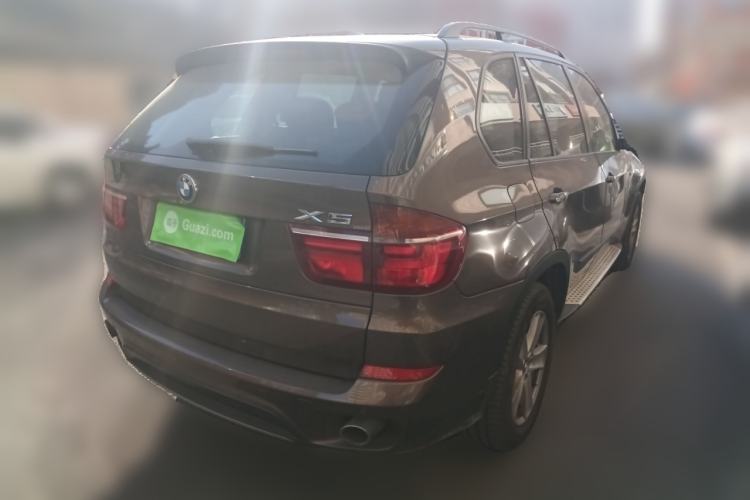 Used BMW X5 2013 xDrive35i Leading Model Rear Right 45 Deg