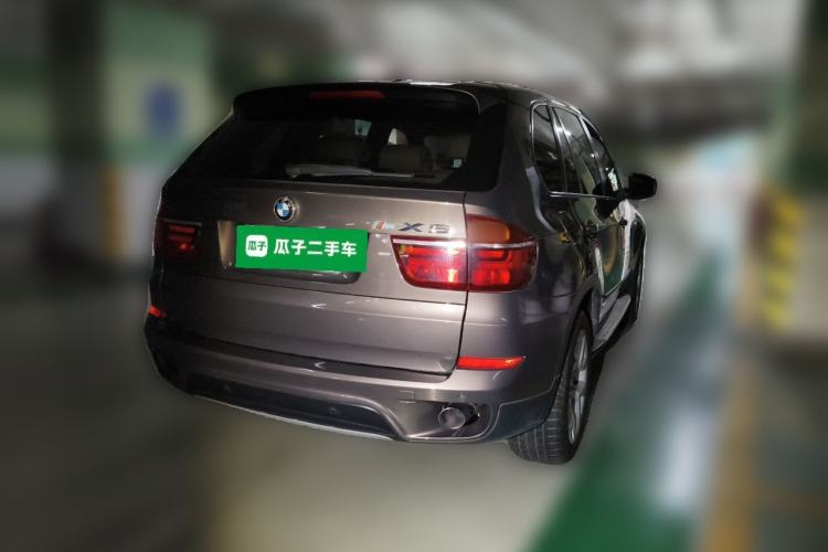 Used BMW X5 2013 xDrive35i Luxury Edition Rear Right 45 Deg