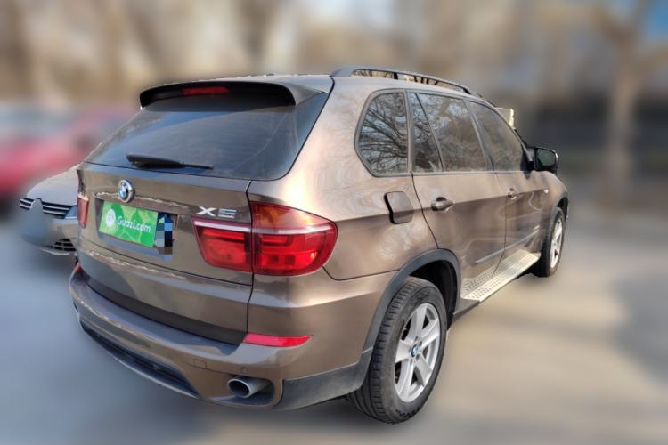Used BMW X5 2013 xDrive35i Leading Model Rear Right 45 Deg