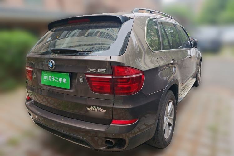 Used BMW X5 2013 xDrive35i U.S. specification Rear Right 45 Deg