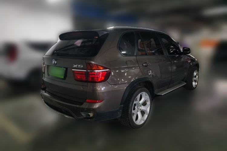 Used BMW X5 2013 xDrive35i Leading Model Rear Right 45 Deg