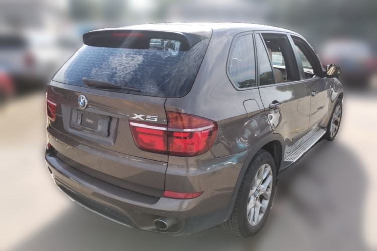 Used BMW X5 2013 xDrive35i Leading Model Rear Right 45 Deg
