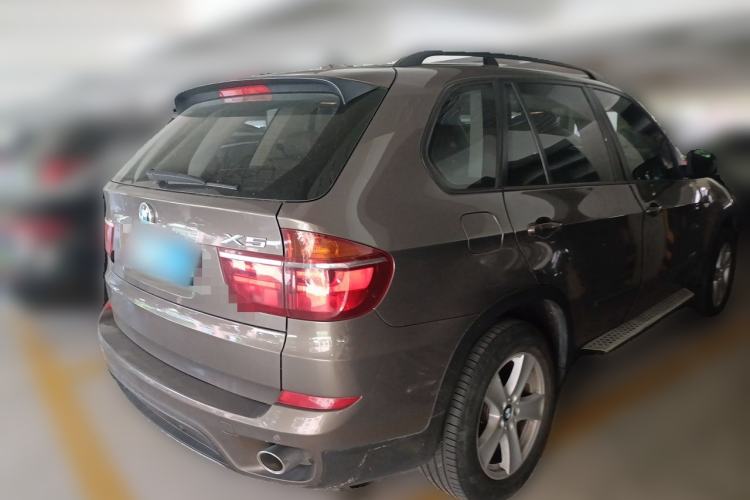 Used BMW X5 2013 xDrive35i Leading Model Rear Right 45 Deg