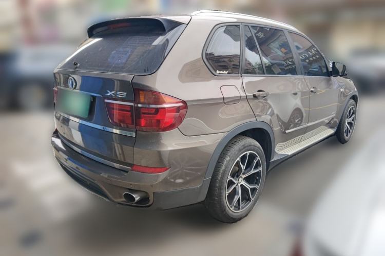 Used BMW X5 2013 xDrive35i Luxury Model Rear Right 45 Deg