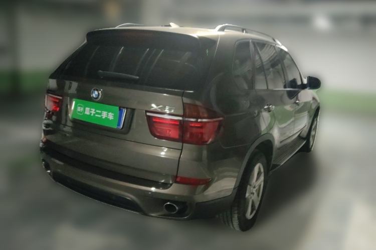 Used BMW X5 2013 xDrive35i Leading Model Rear Right 45 Deg
