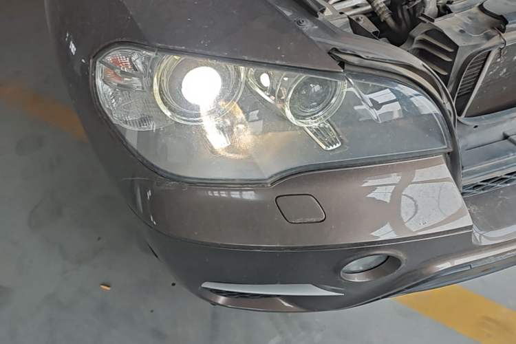 Used BMW X5 2013 xDrive35i Leading Model Right Front Headlight