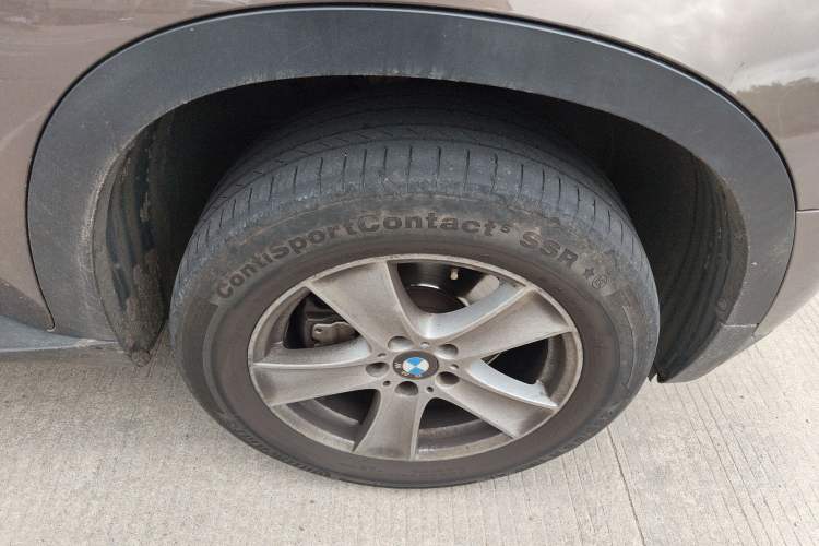 Used BMW X5 2013 xDrive35i Leading Model Right Front Wheel Hub