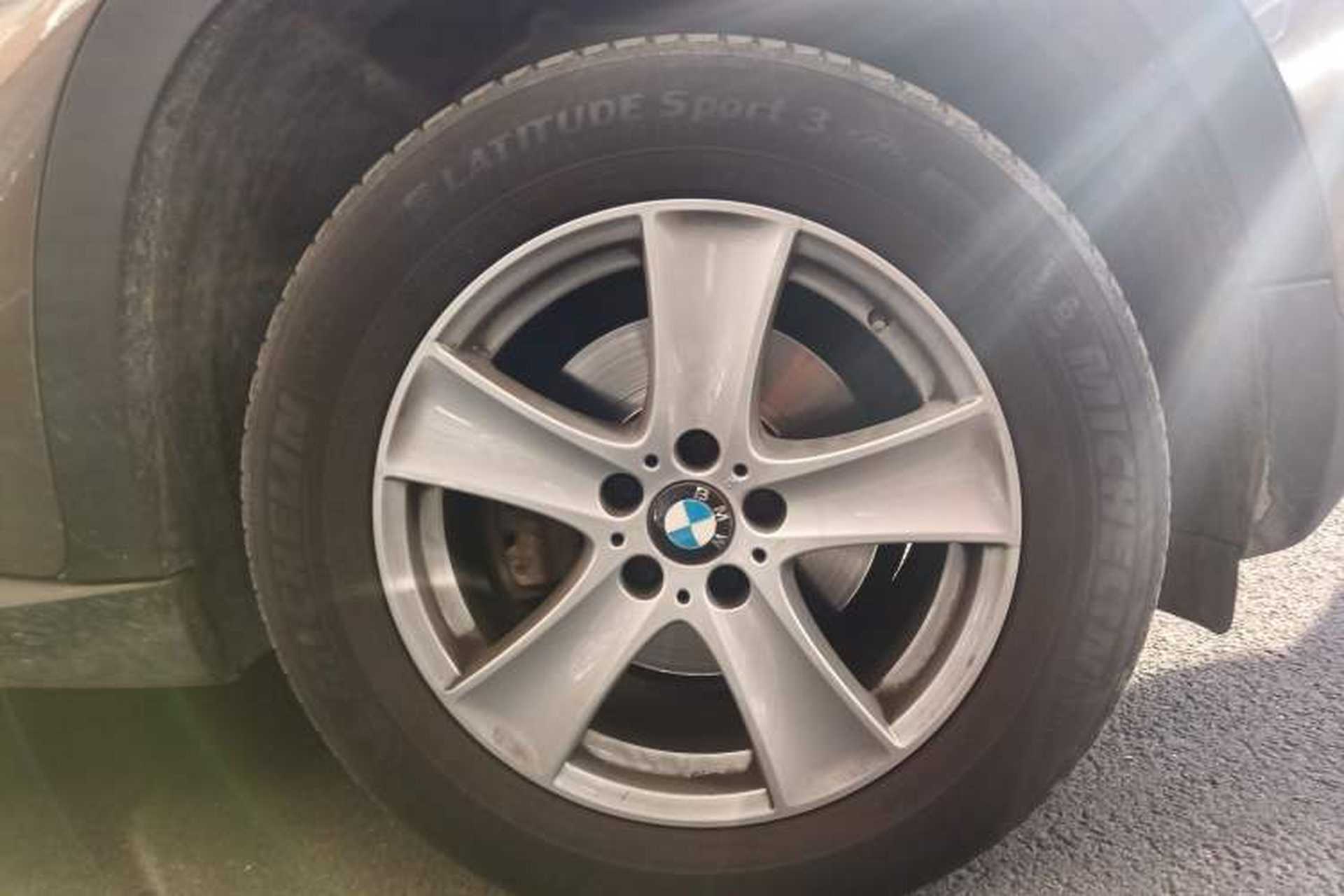 Used BMW X5 2013 xDrive35i Leading Model Right Front Wheel Hub