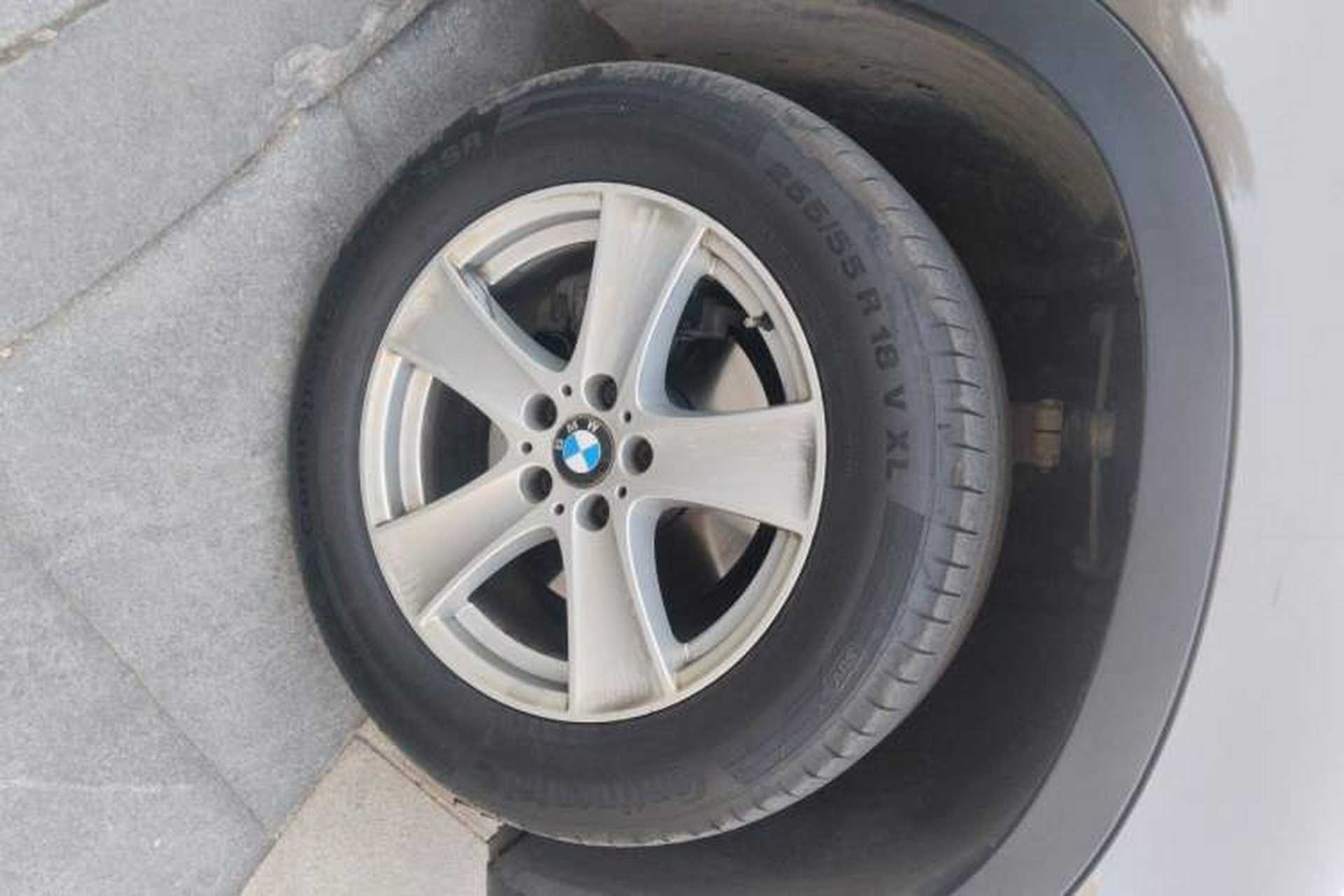 Used BMW X5 2013 xDrive35i U.S. specification Right Front Wheel Hub