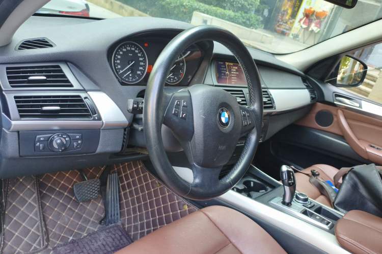 Used BMW X5 2013 xDrive35i Leading Model Steering Wheel