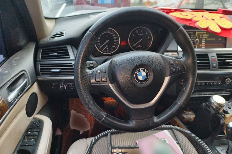 Used BMW X5 2013 xDrive35i Luxury Model Steering Wheel