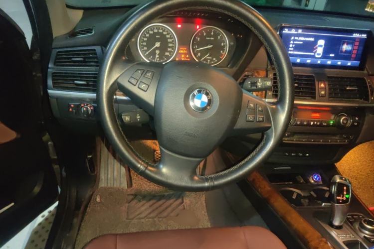 Used BMW X5 2013 xDrive35i Leading Model Steering Wheel