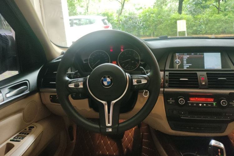 Used BMW X5 2013 xDrive35i Leading Model Steering Wheel