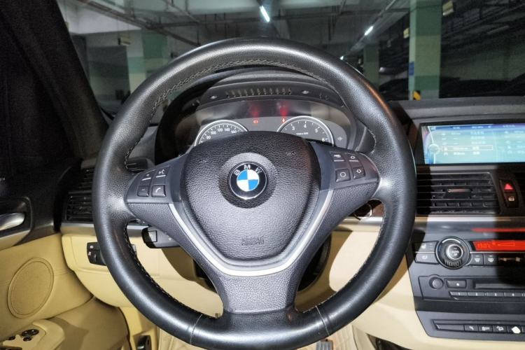 Used BMW X5 2013 xDrive35i Luxury Edition Steering Wheel