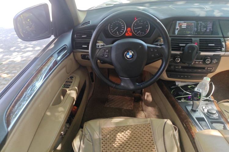 Used BMW X5 2013 xDrive35i Leading Model Steering Wheel
