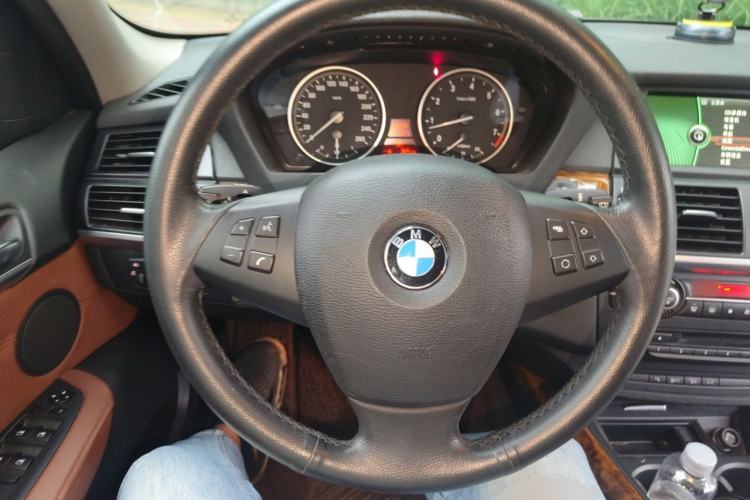 Used BMW X5 2013 xDrive35i Leading Model Steering Wheel