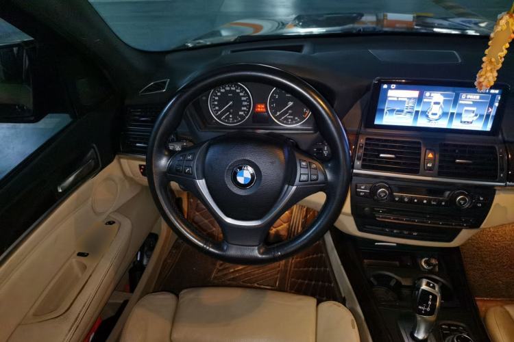 Used BMW X5 2013 xDrive35i Leading Model Steering Wheel
