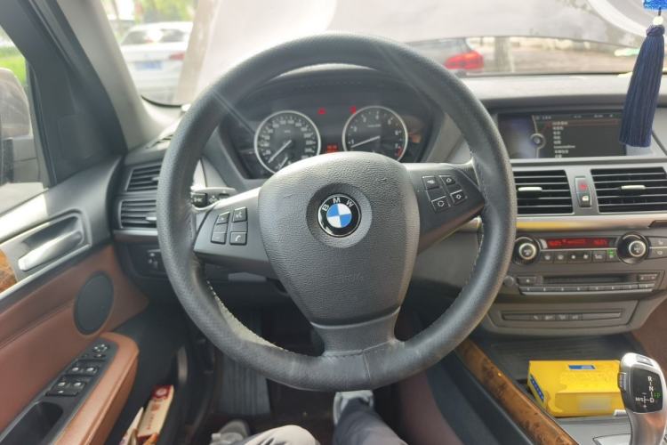 Used BMW X5 2013 xDrive35i Leading Model Steering Wheel