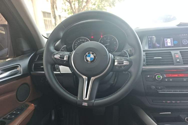 Used BMW X5  Steering Wheel