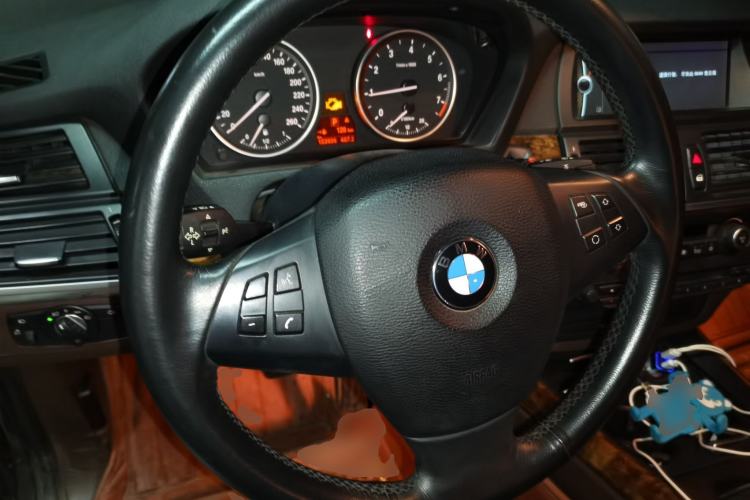 Used BMW X5 2013 xDrive35i Leading Model Steering Wheel