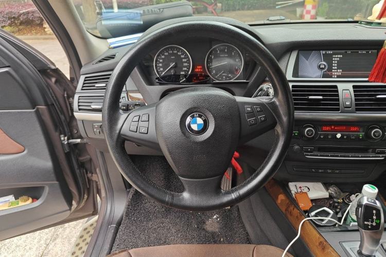 Used BMW X5 2013 xDrive35i Leading Model Steering Wheel