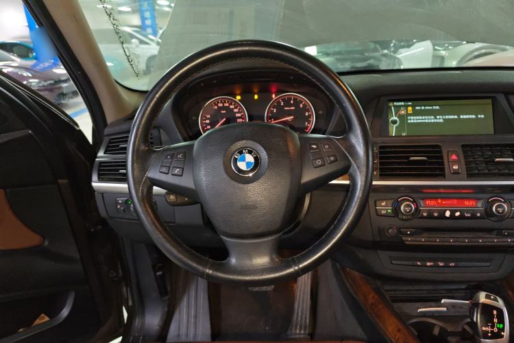 Used BMW X5 2013 xDrive35i Leading Model Steering Wheel