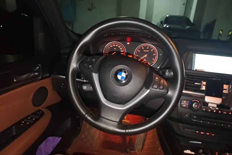 Used BMW X5 2013 xDrive35i Luxury Edition Steering Wheel