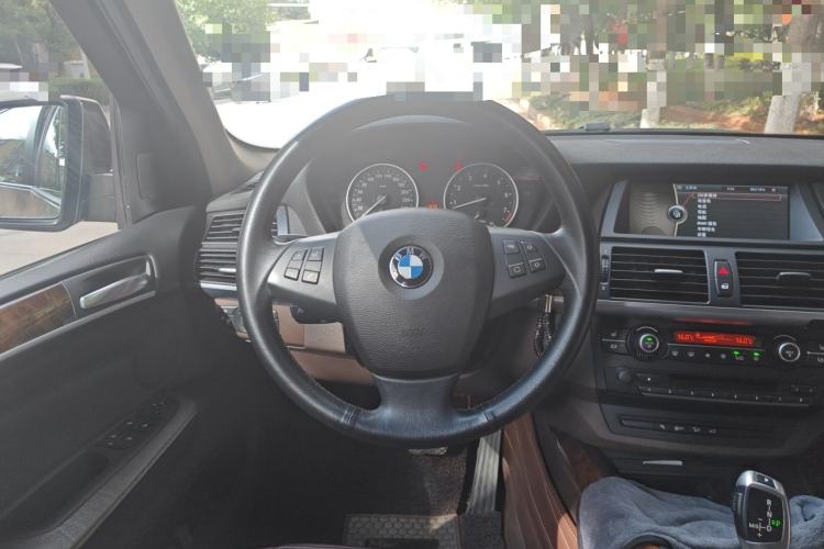 Used BMW X5 2013 xDrive35i Leading Model Steering Wheel
