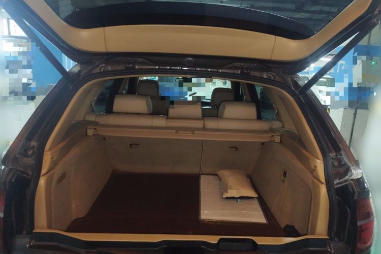 Used BMW X5 2013 xDrive35i Leading Model Trunk