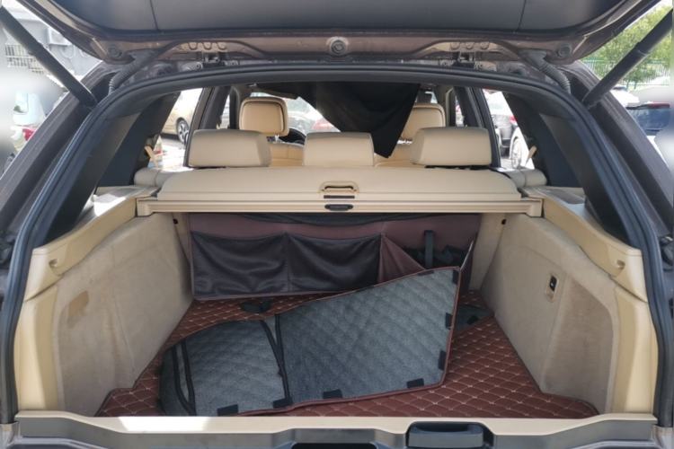 Used BMW X5 2013 xDrive35i Leading Model Trunk