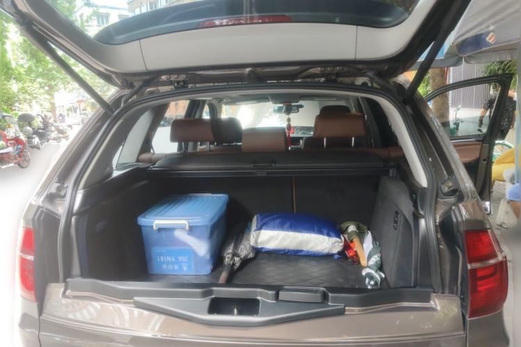 Used BMW X5  Trunk