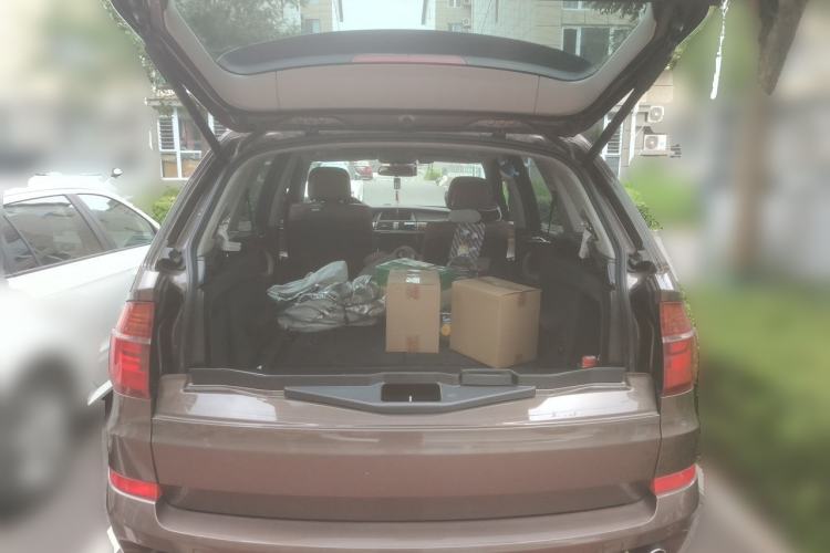 Used BMW X5 2013 xDrive35i Luxury Model Trunk