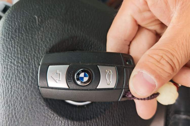 Used BMW X5 2013 xDrive35i U.S. specification Vehicle Key