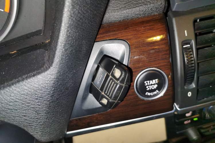Used BMW X5 2013 xDrive35i Leading Model Vehicle Key