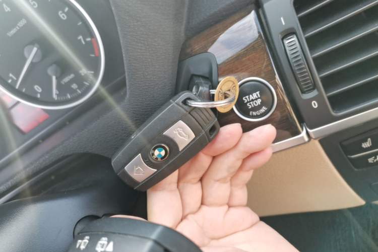Used BMW X5 2013 xDrive35i Leading Model Vehicle Key