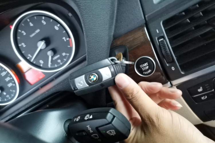 Used BMW X5 2013 xDrive35i Leading Model Vehicle Key