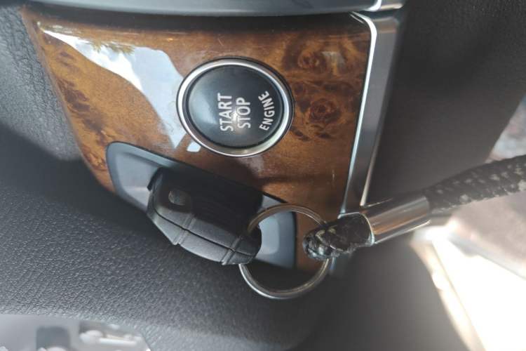 Used BMW X5 2013 xDrive35i Leading Model Vehicle Key