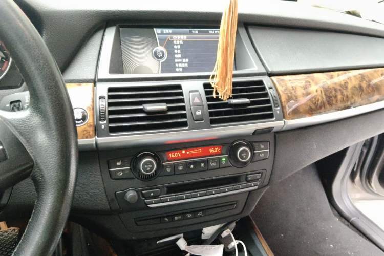 Used BMW X5 2013 xDrive35i Leading Model Audio And AC Panel