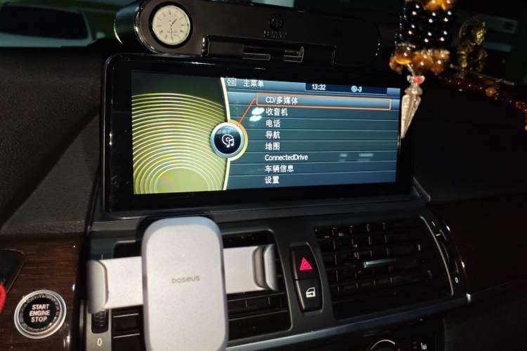 Used BMW X5  Audio And AC Panel