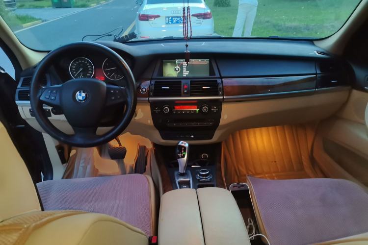 Used BMW X5 2013 xDrive35i Leading Model Center Console