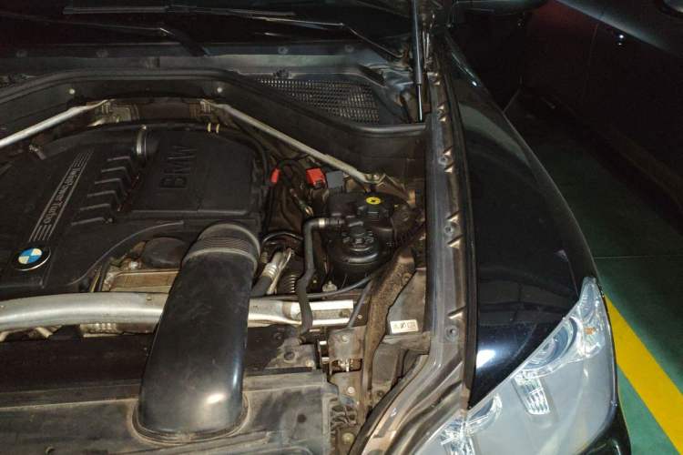 Used BMW X5  Engine Bay Left