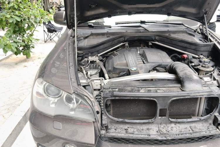 Used BMW X5 2013 xDrive35i Leading Model Engine Bay Right
