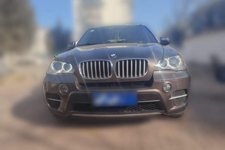 Used BMW X5 2013 xDrive35i Luxury Edition Front