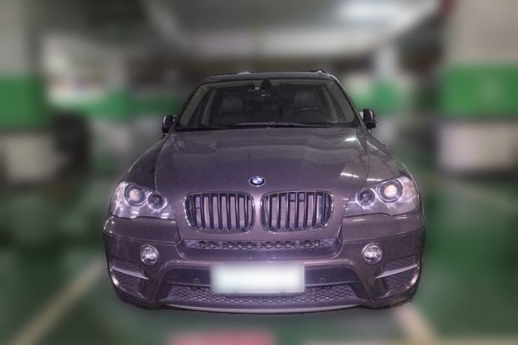 Used BMW X5 2013 xDrive35i Middle East version Front
