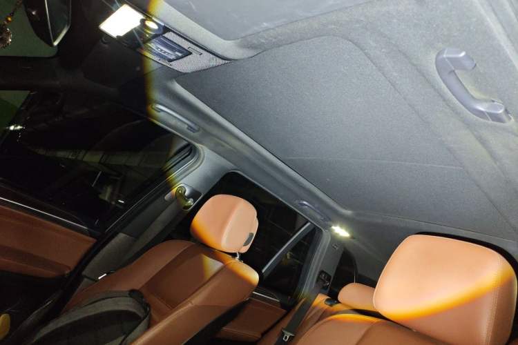 Used BMW X5  Headliner