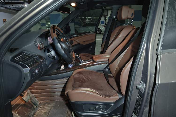 Used BMW X5 2013 xDrive35i Leading Model Left Front Seat