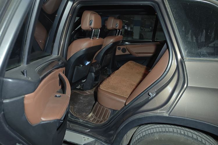 Used BMW X5 2013 xDrive35i Leading Model Left Rear Seat