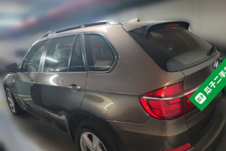 Used BMW X5 2013 xDrive35i Leading Model Rear Left 45 Deg