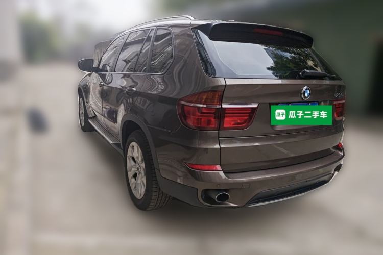 Used BMW X5 2013 xDrive35i Luxury Model Rear Left 45 Deg