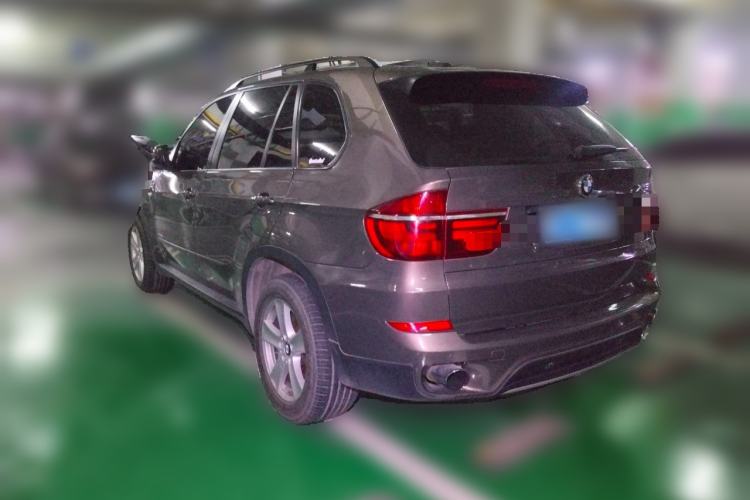 Used BMW X5 2013 xDrive35i Middle East version Rear Left 45 Deg